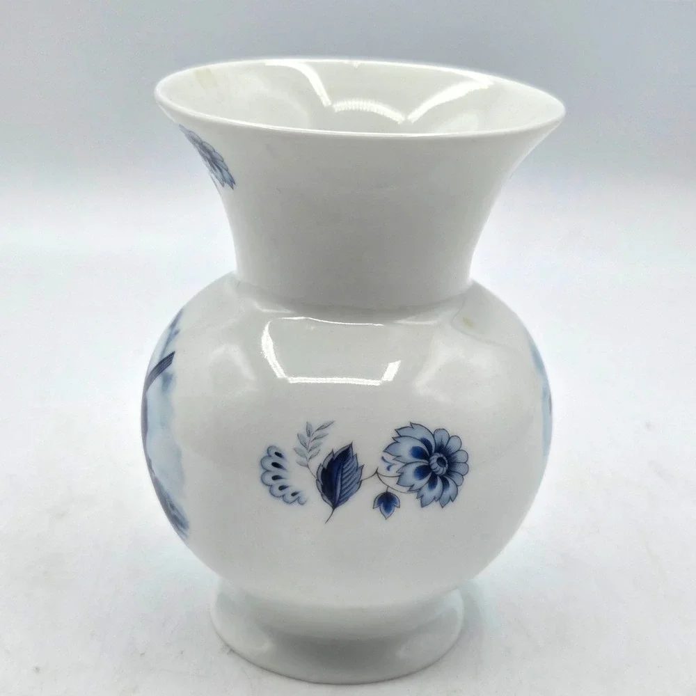 Blue and White‎ Delft Style Vase VINTAGE